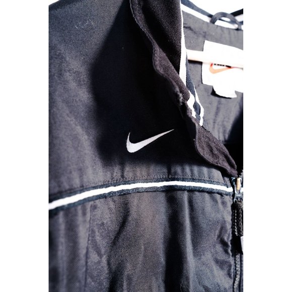 VINTAGE NIKE ZIP UP JACKET - Picture 2 of 5